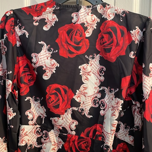 Jane Chic Designs The Classic Rose Belted Top - Picture 11 of 11